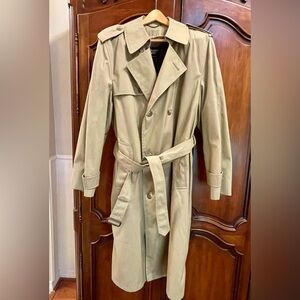Botany 500 Vintage EUC men’s trench coat